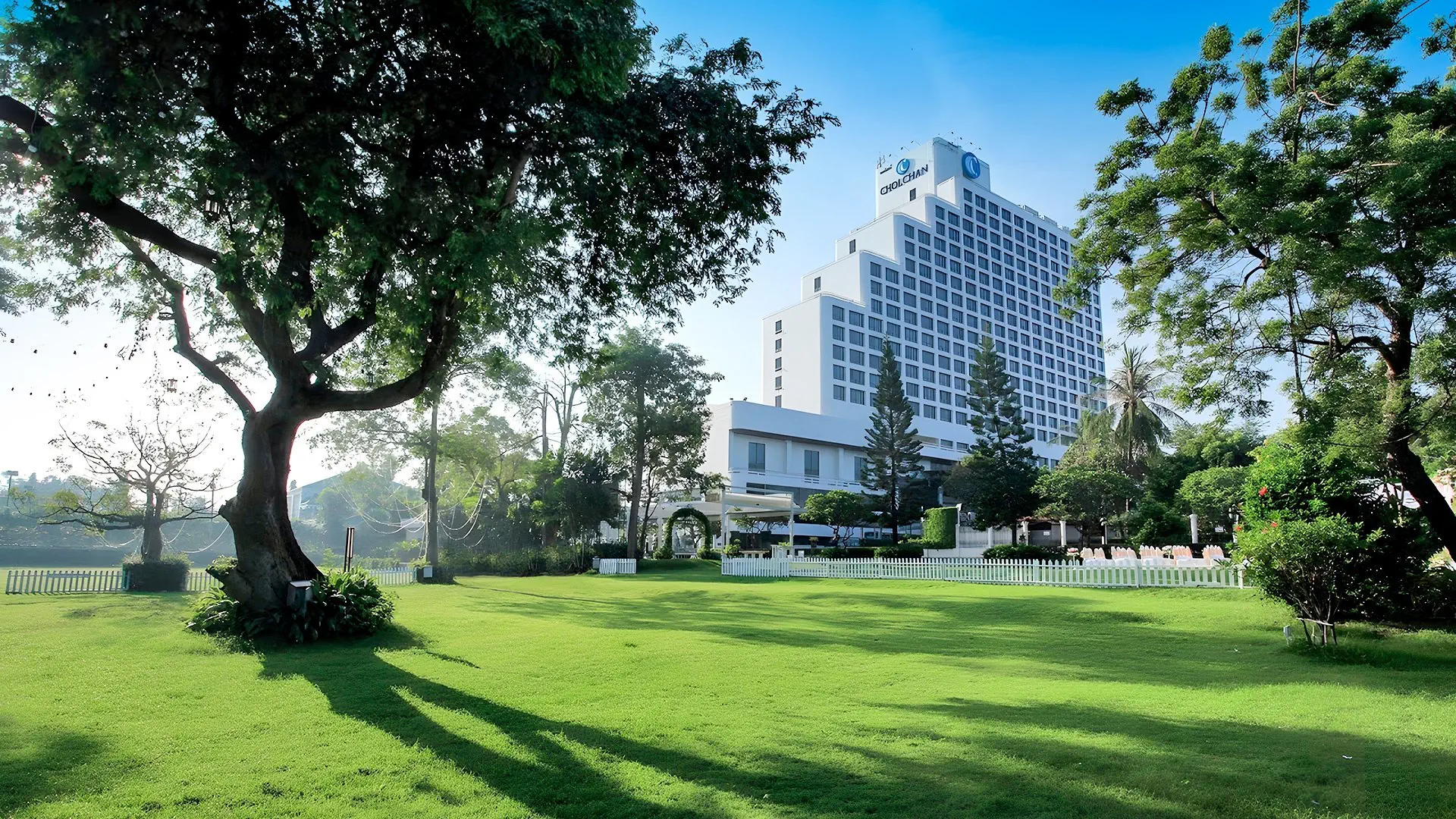 Cholchan Pattaya Resort 3*