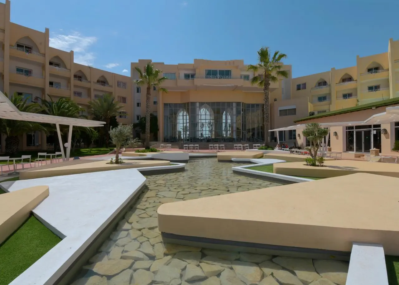Eden Club 3*