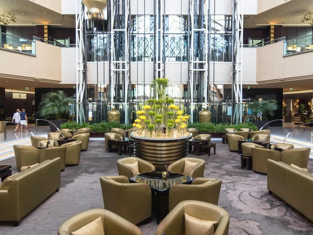 Jumeirah Emirates Towers Hotel Dubai, фото 12