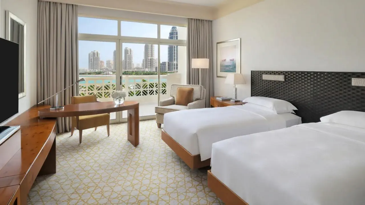 Grand Hyatt 5*