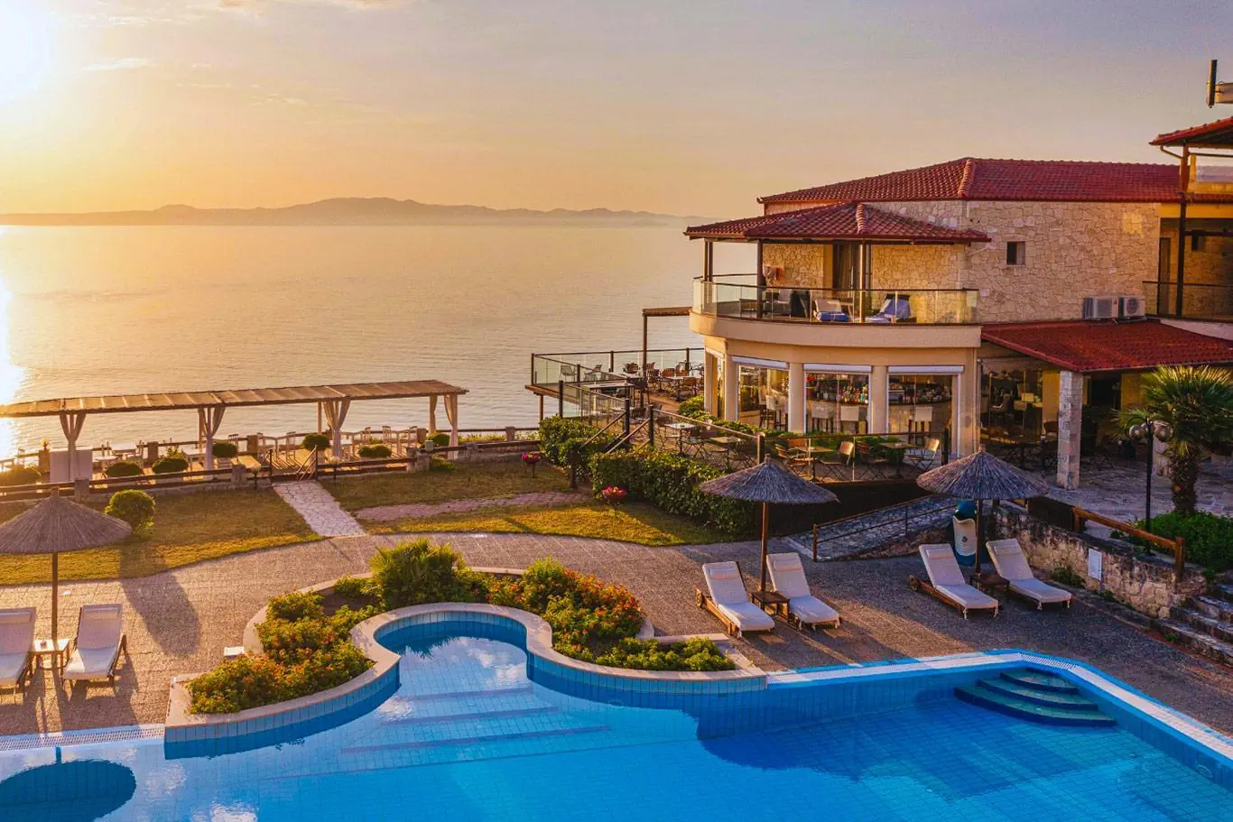 Blue Bay Beach Resort 4*