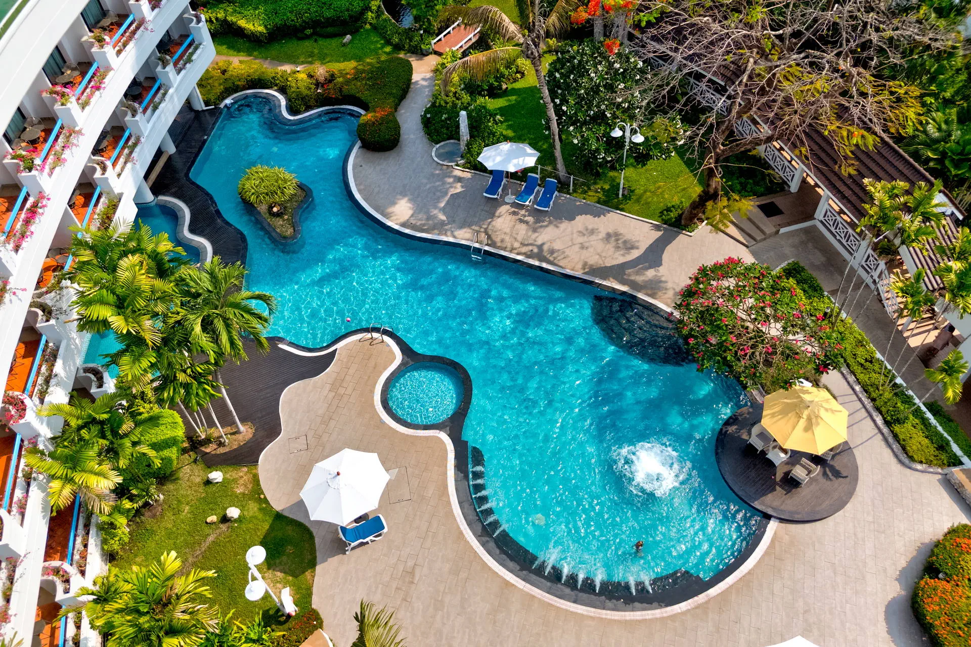 Novotel 4*
