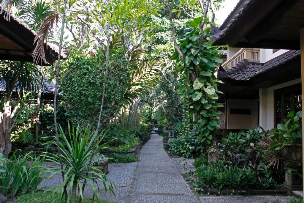 Puri Bambu 3*