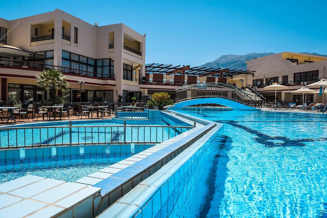 Vantaris Palace 4*
