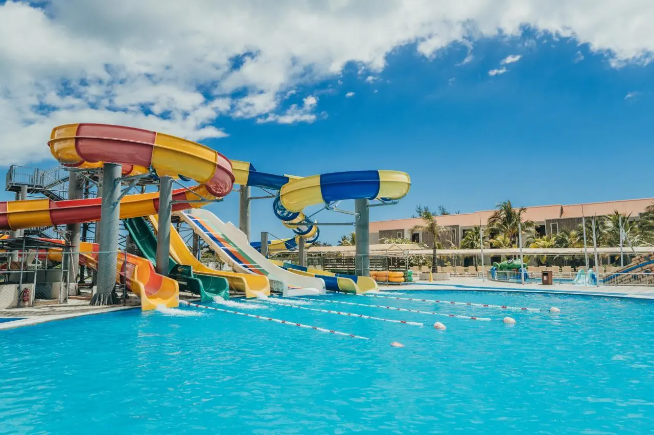 Crystals Beach Resort Belle Mare 4*