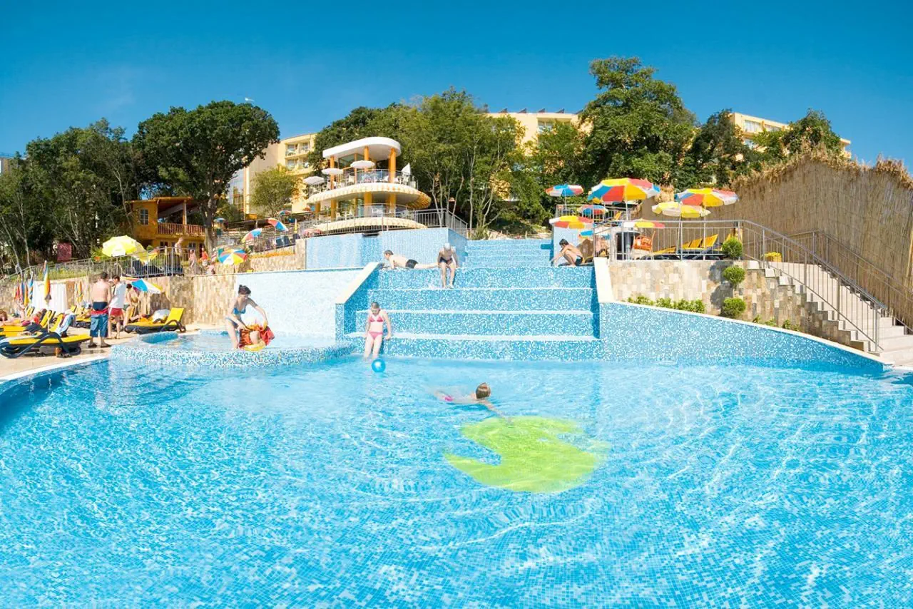Excelsior 4*