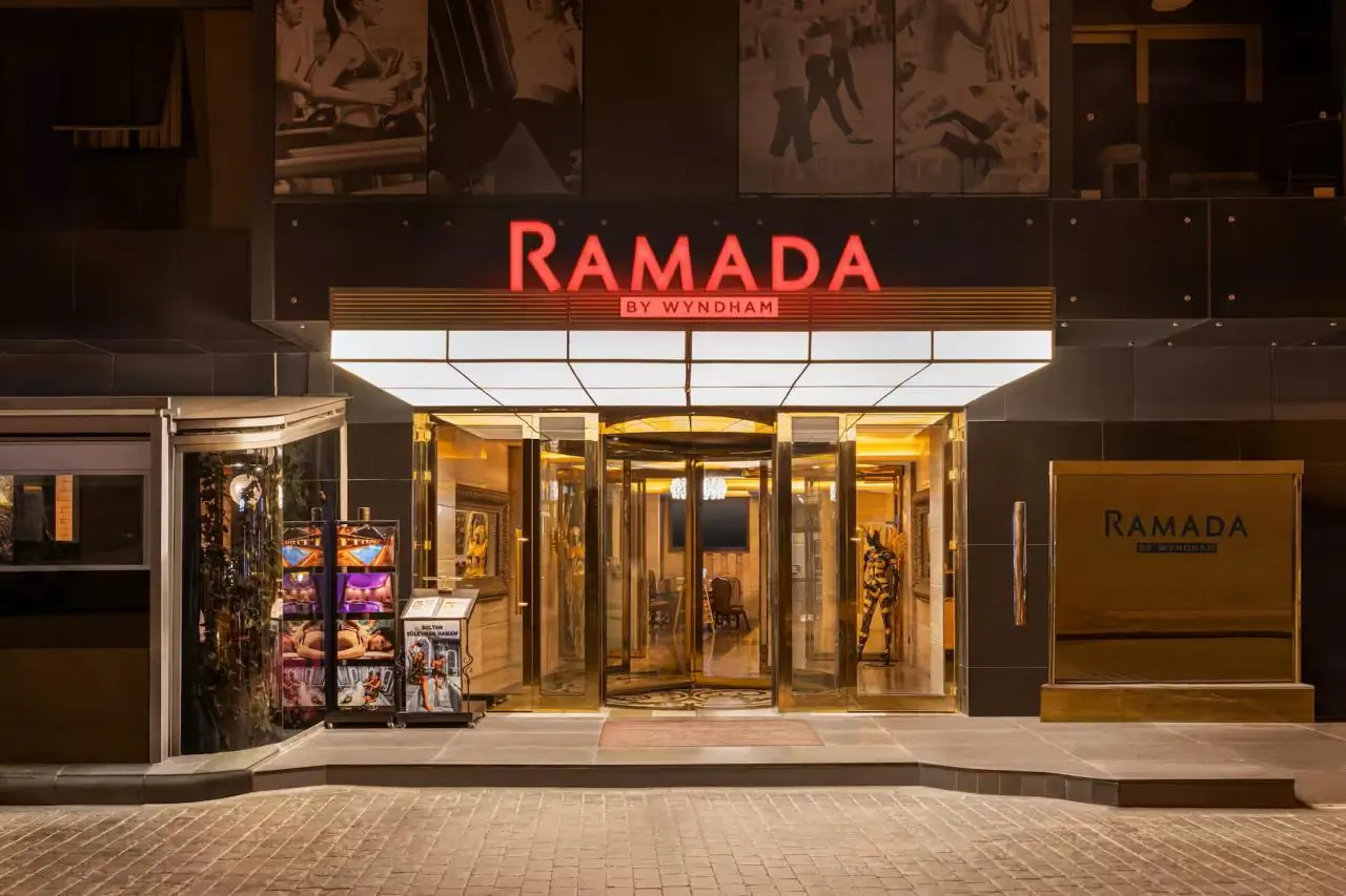 Ramada By Wyndham Istanbul Pera 5*