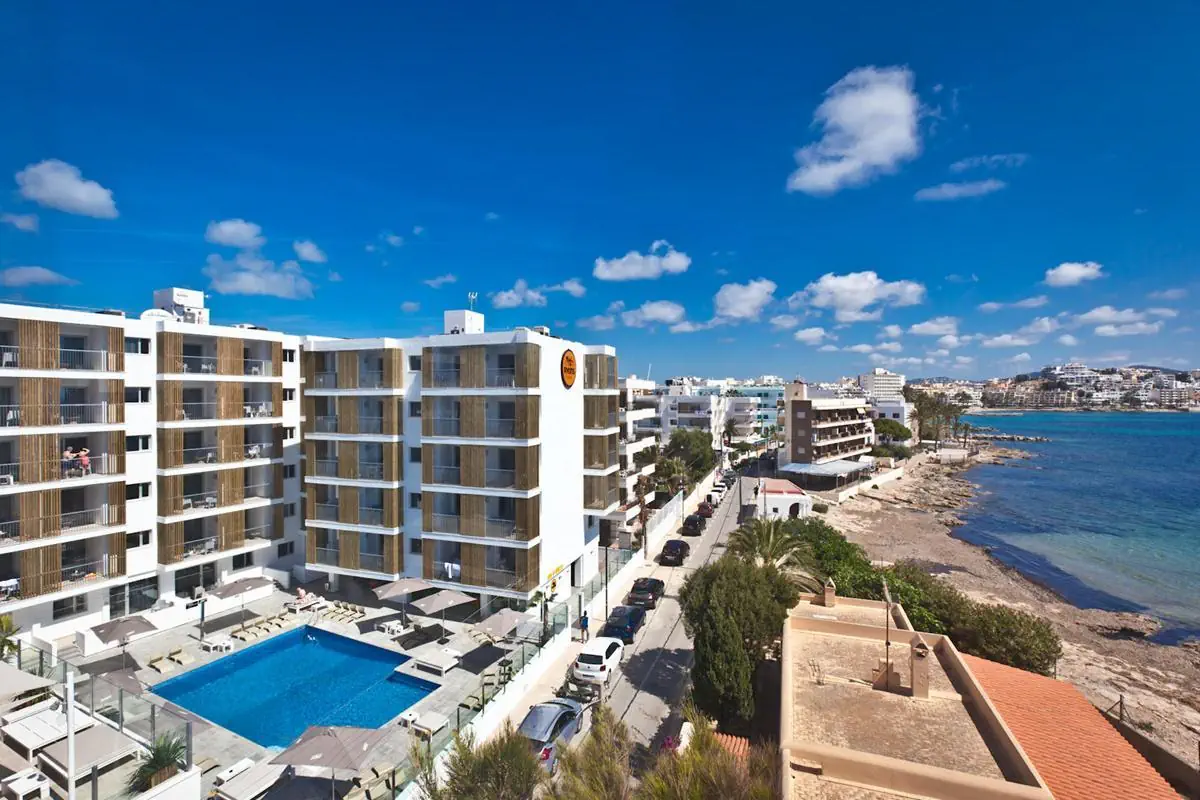 Ryans Ibiza Apartments 3*