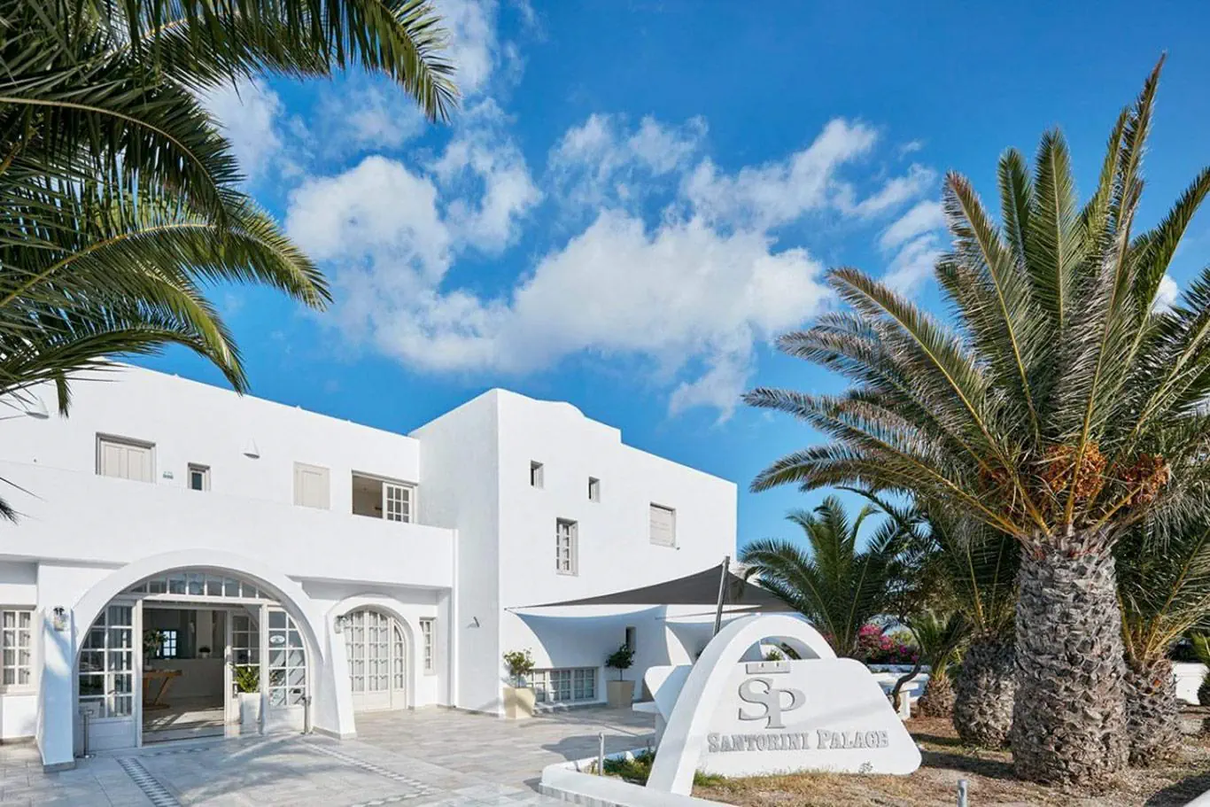 Santorini Palace 4*