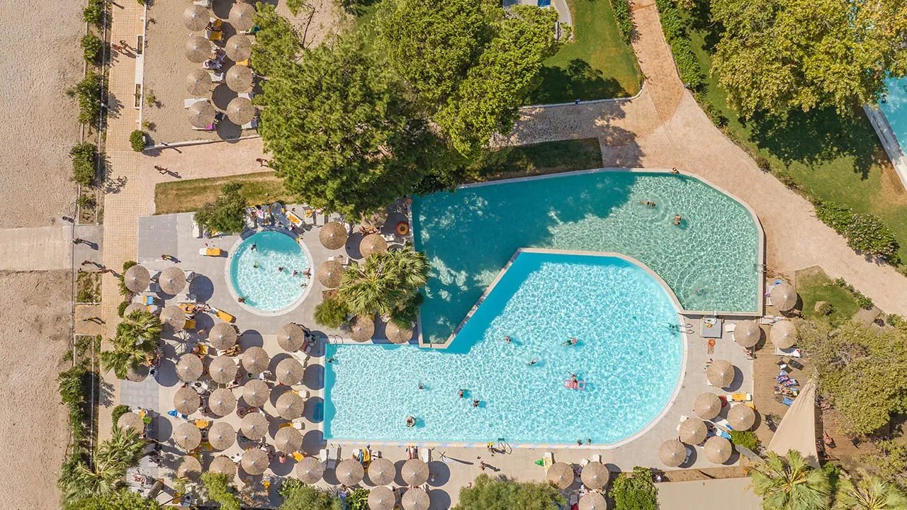 Ninos Grand Beach Resort 4*
