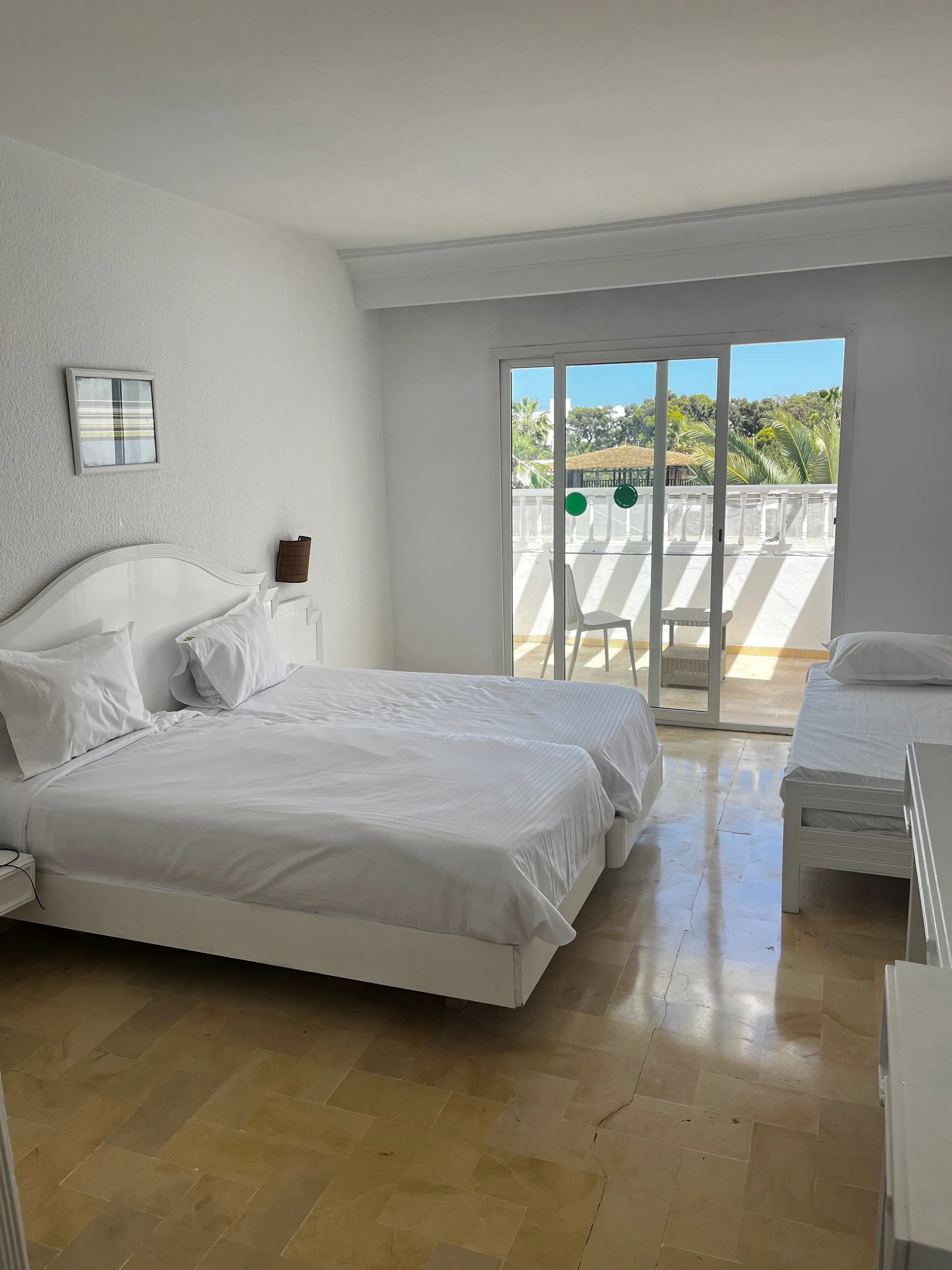 HELLO YASMINE HOTEL, фото 5