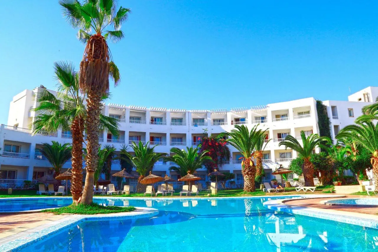 HELLO YASMINE HOTEL, фото 3
