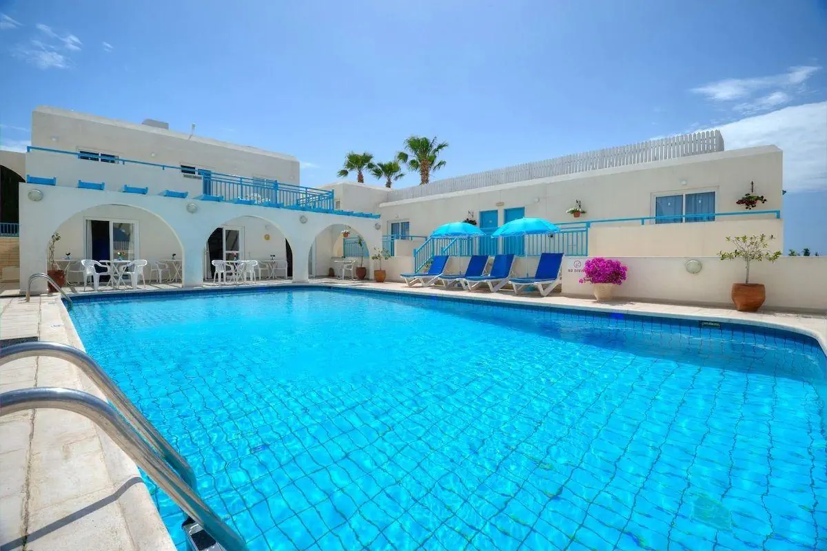 Sunny Hill Apartments 2*