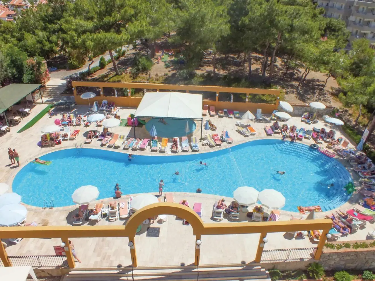 Tuntas Suites Altinkum 3*