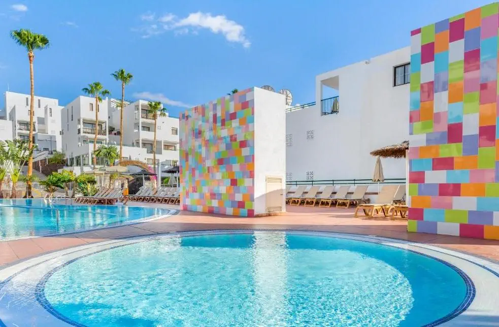 Sunset Bay Club 2*