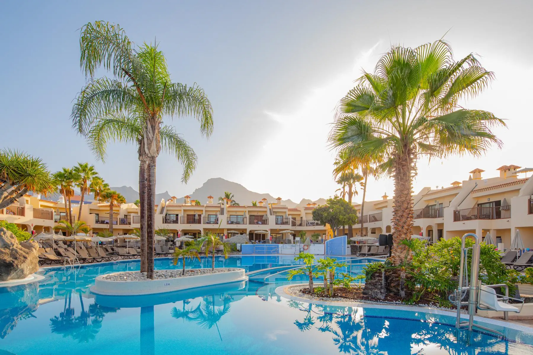 Royal Sunset Beach Club 3*