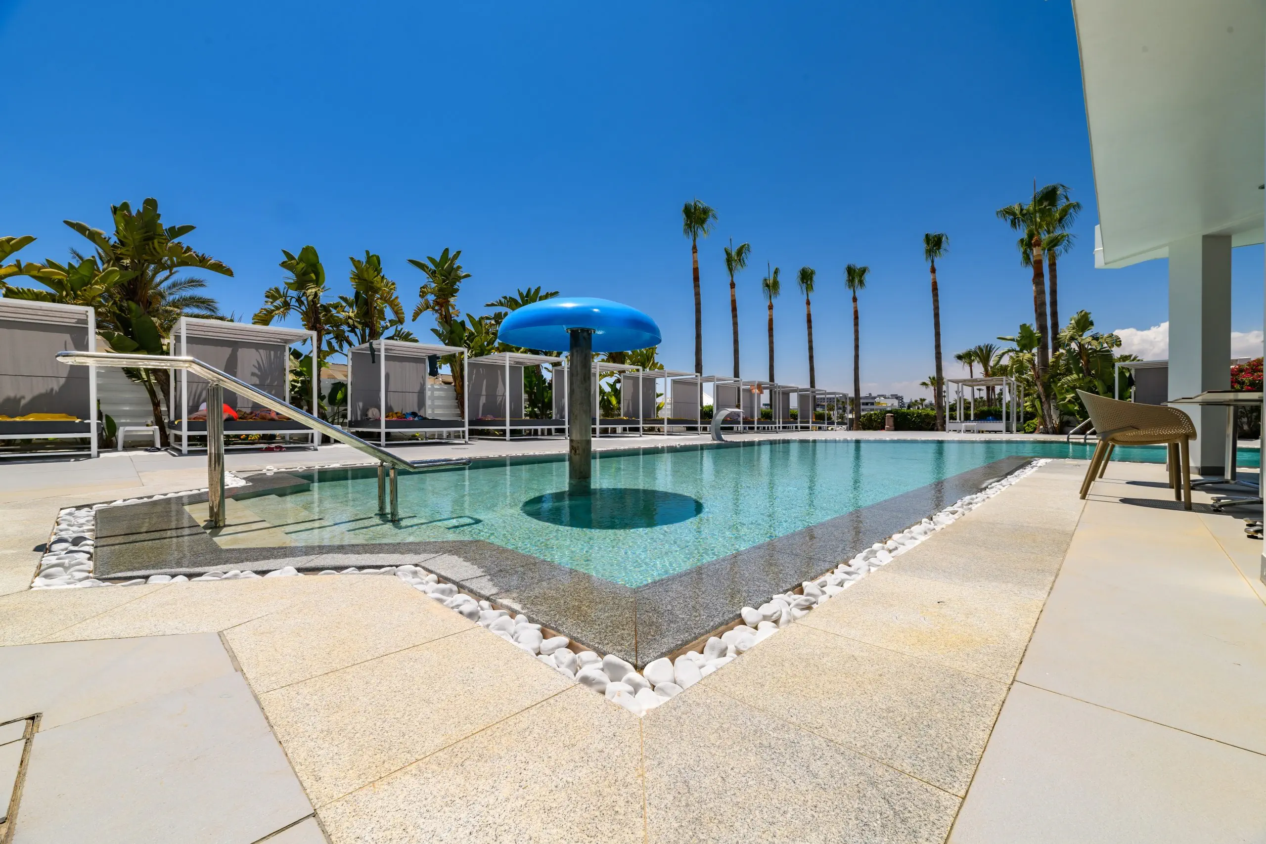 Tasia Maris Sands 4*