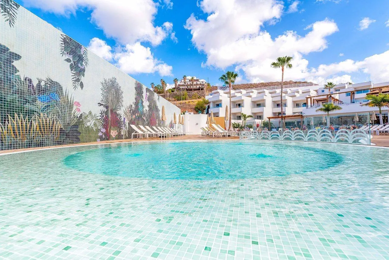 Ohasis Boutique Suites 3*