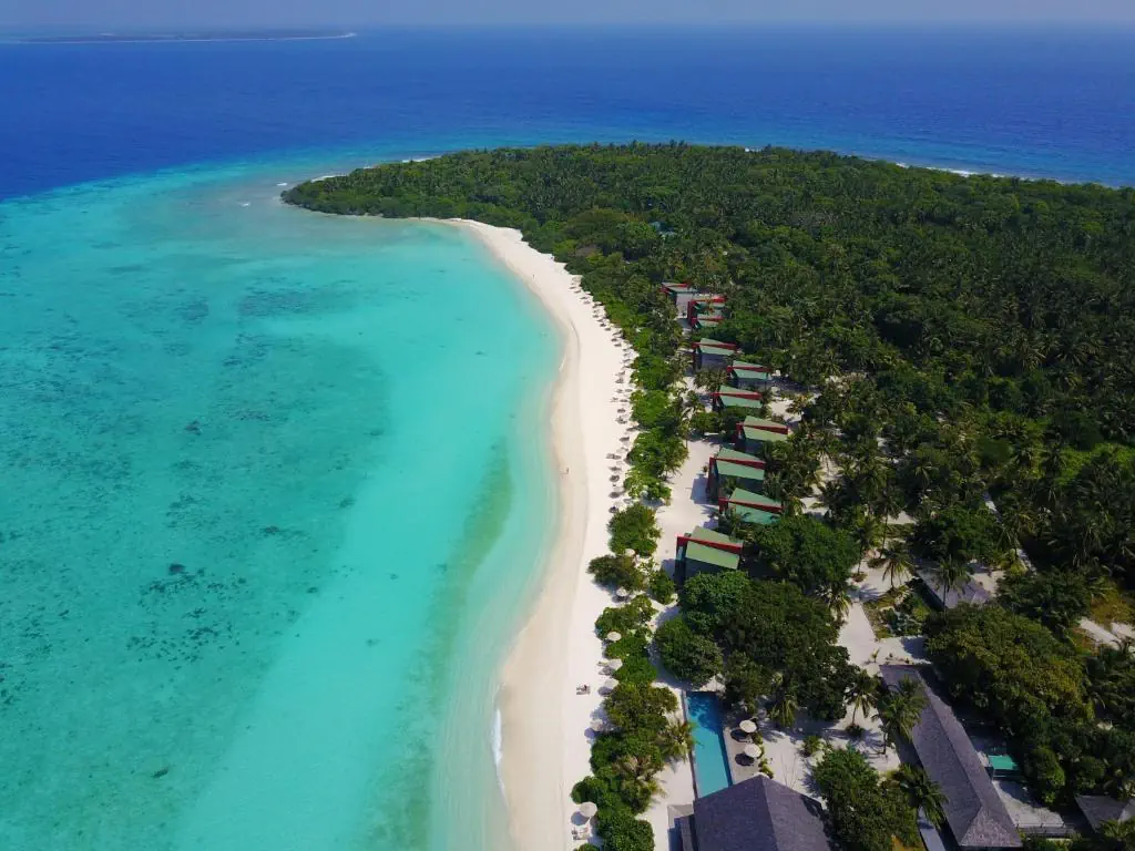 The Barefoot Eco 4*