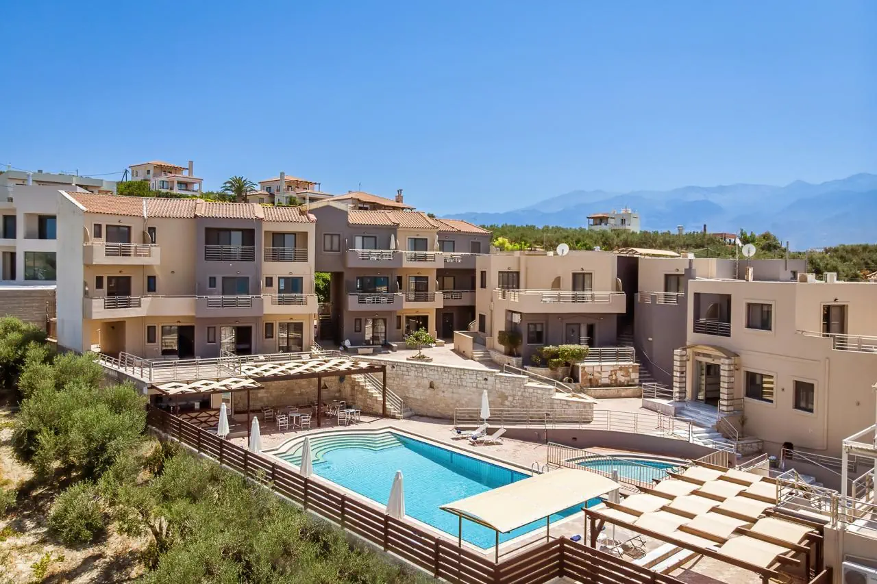 Sunrise Suites 4*