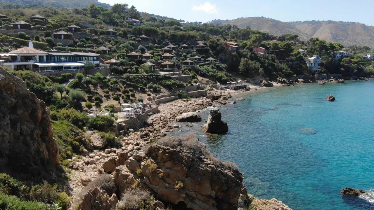 Calanica 4*