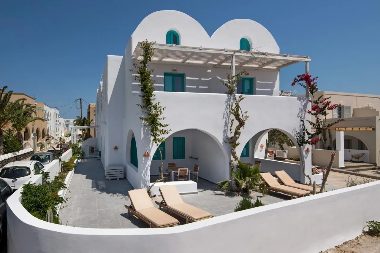 Nissia Apartments 4*