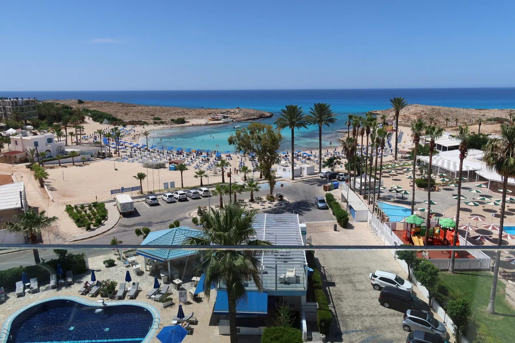 Anonymous Beach 3*