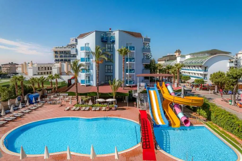 Caretta Relax 4*