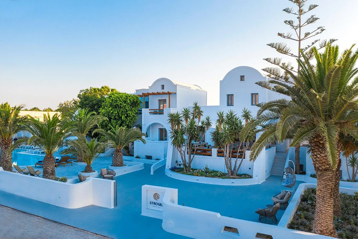 Strogili 4*