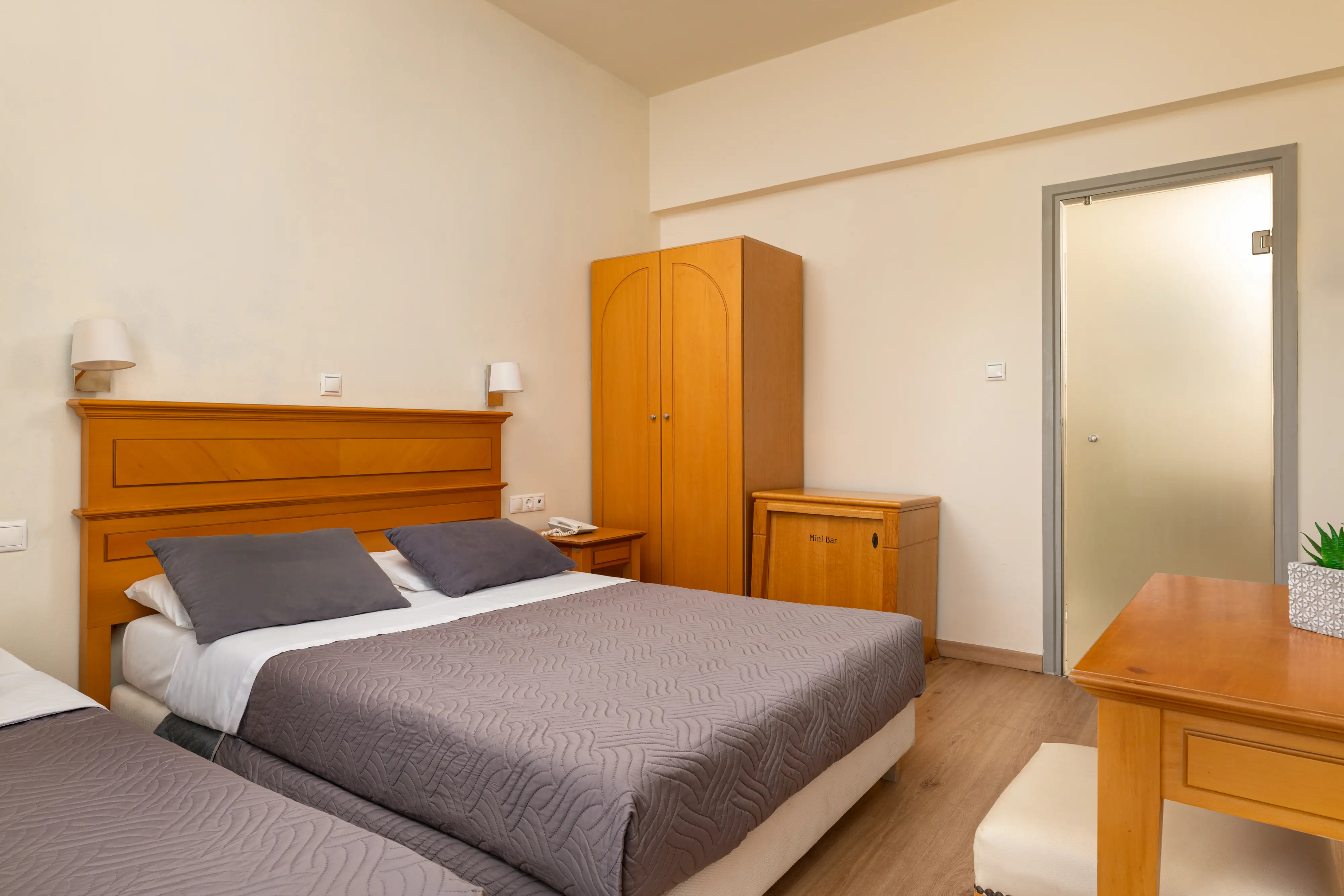 City Plus Rhodes 2*