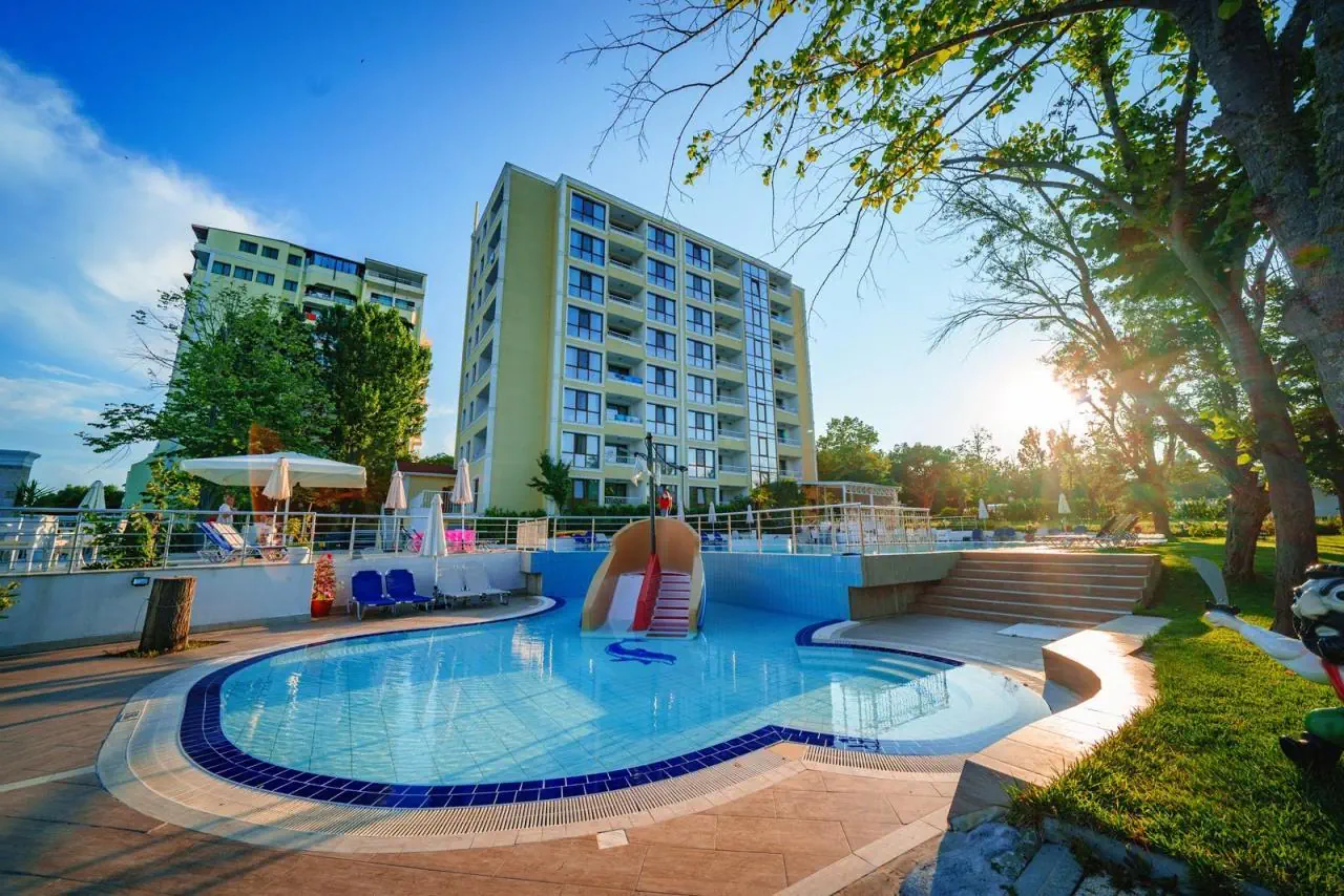 Royal Perla 5*