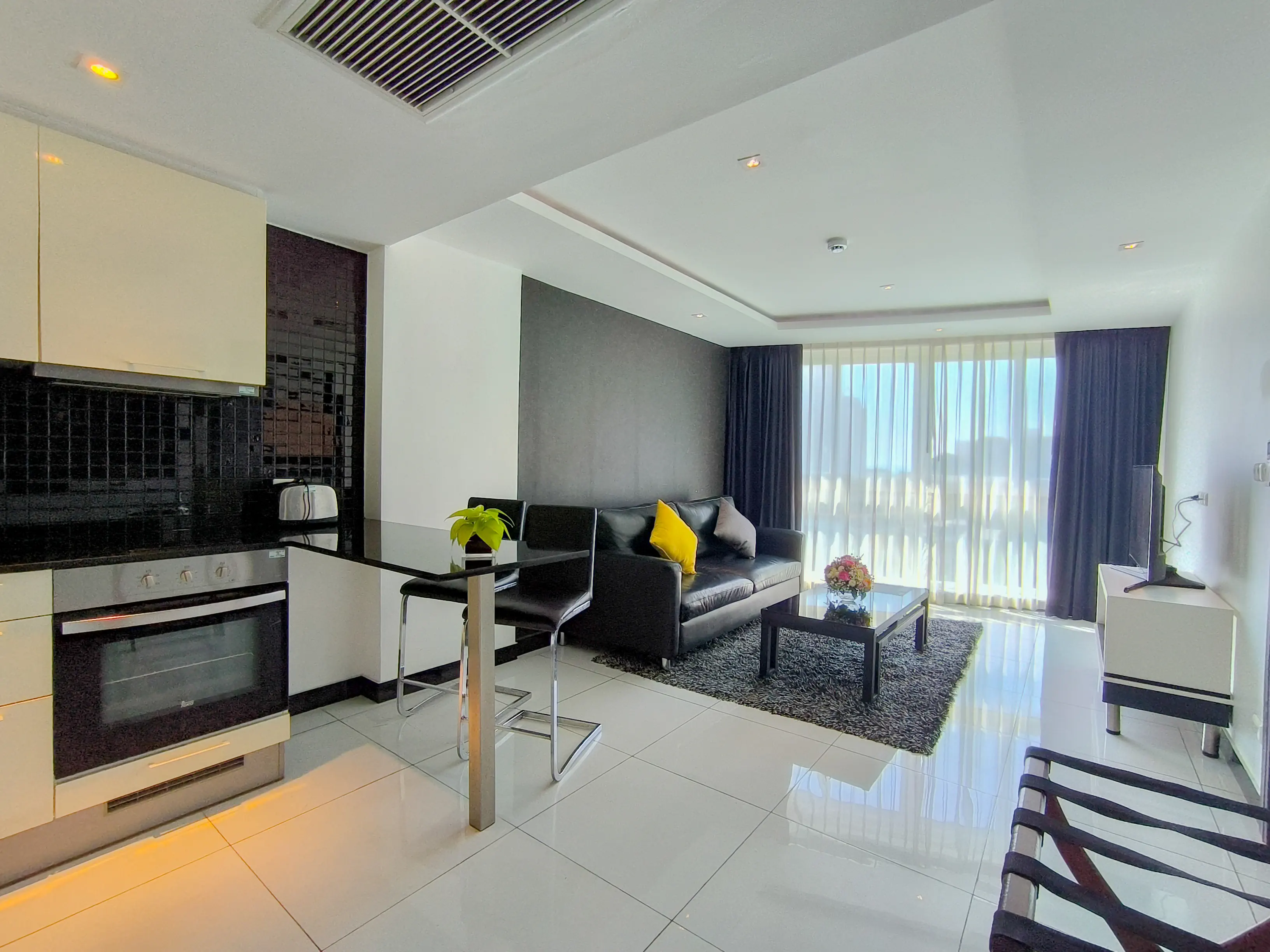 Nova Suites Pattaya by Compass Hospitality 4*, фото 3