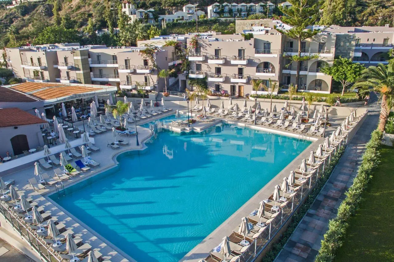 Porto Platanias Village Resort 4*