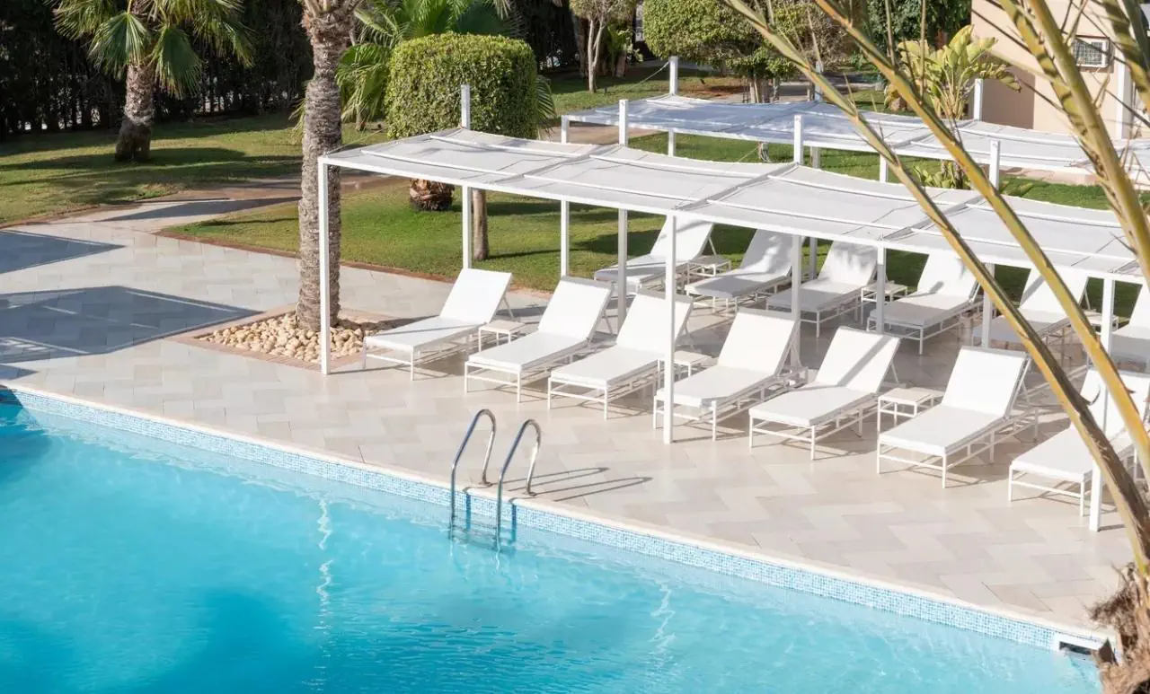 JAZ Neo Almazino, Almaza Bay 4*