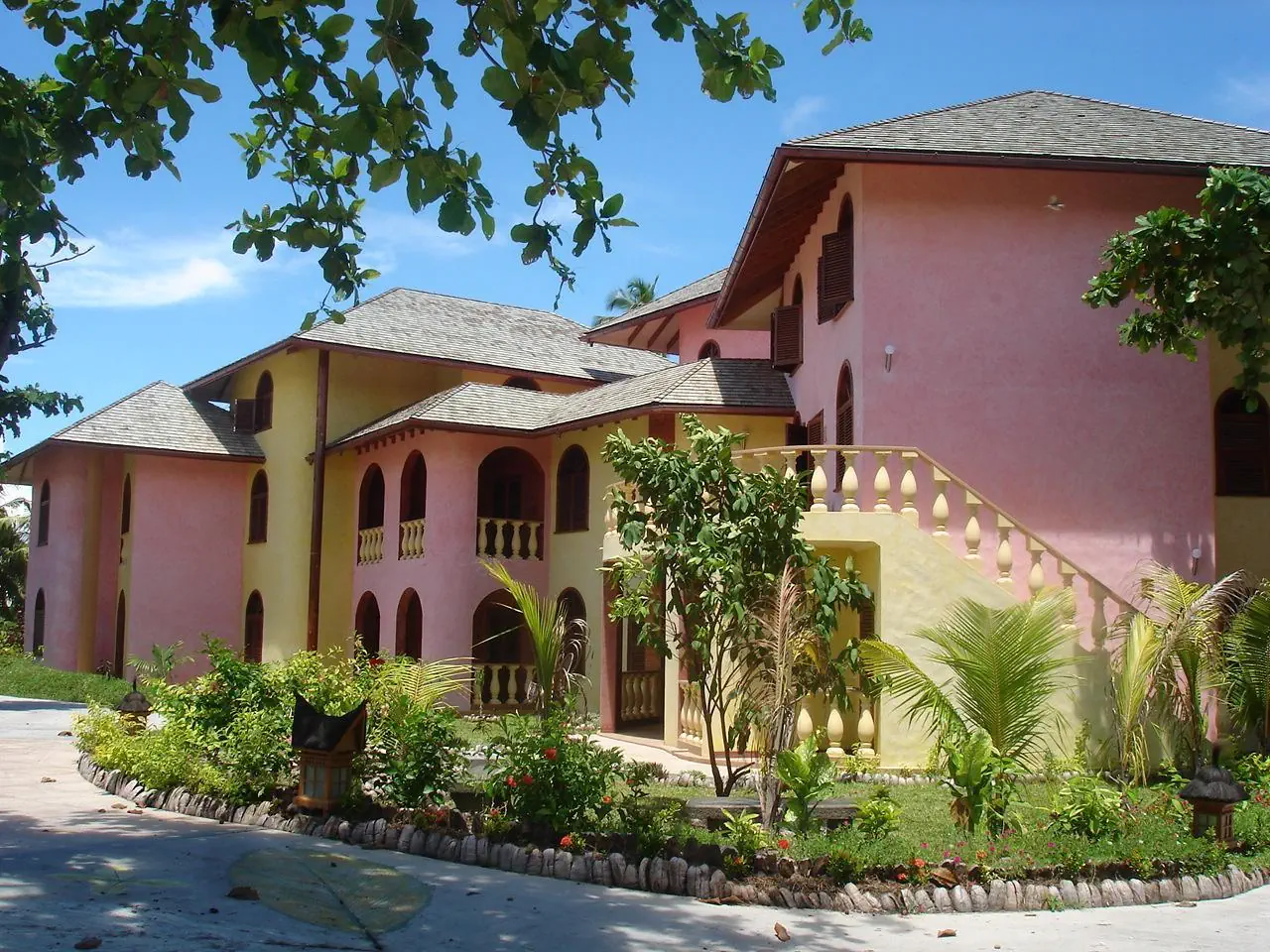 Castello Beach 3*