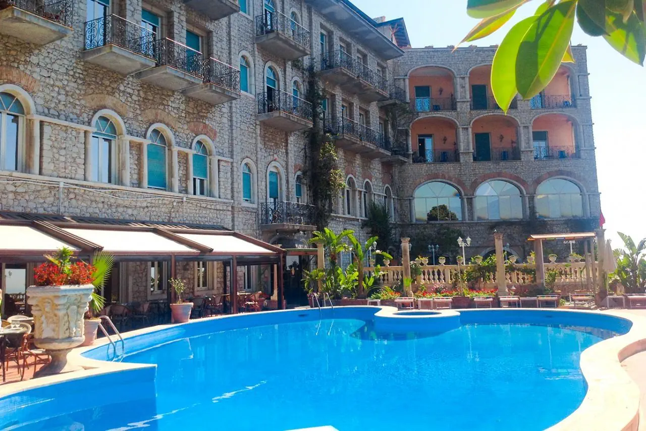 Taormina Park 4*