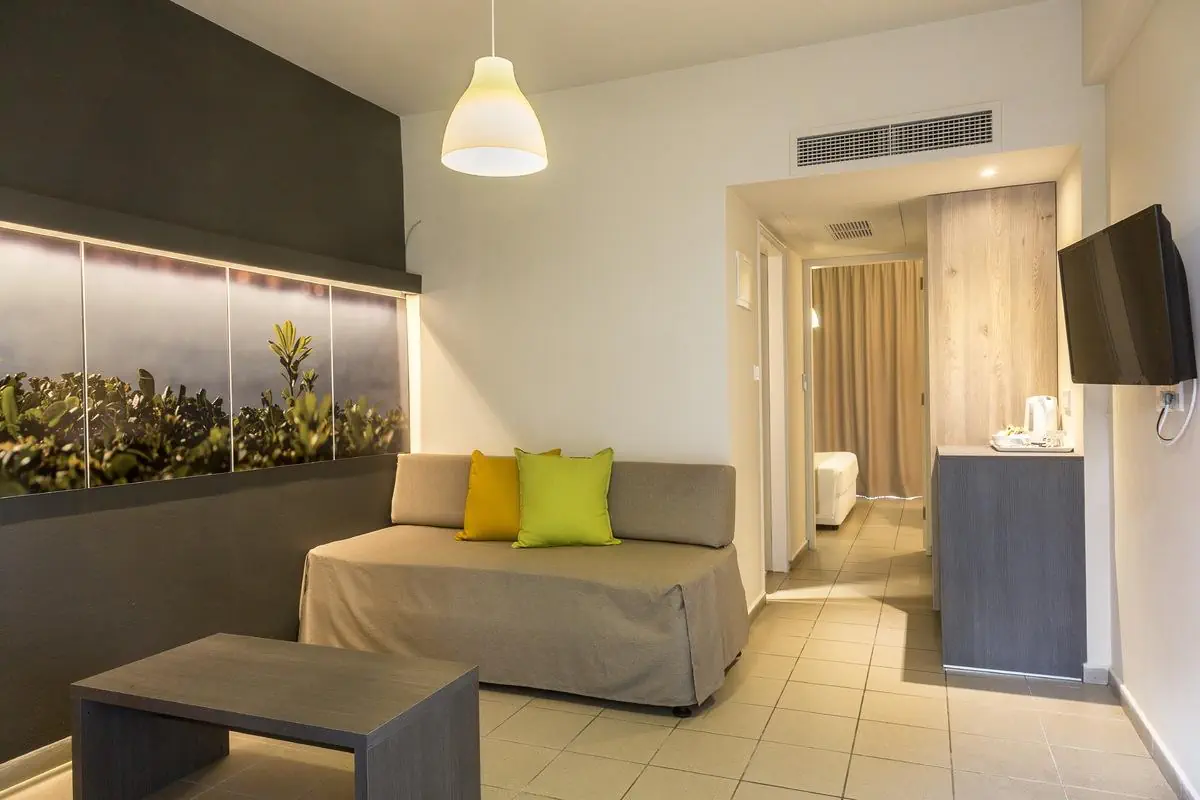 Mayfair Gardens 4*, фото 12