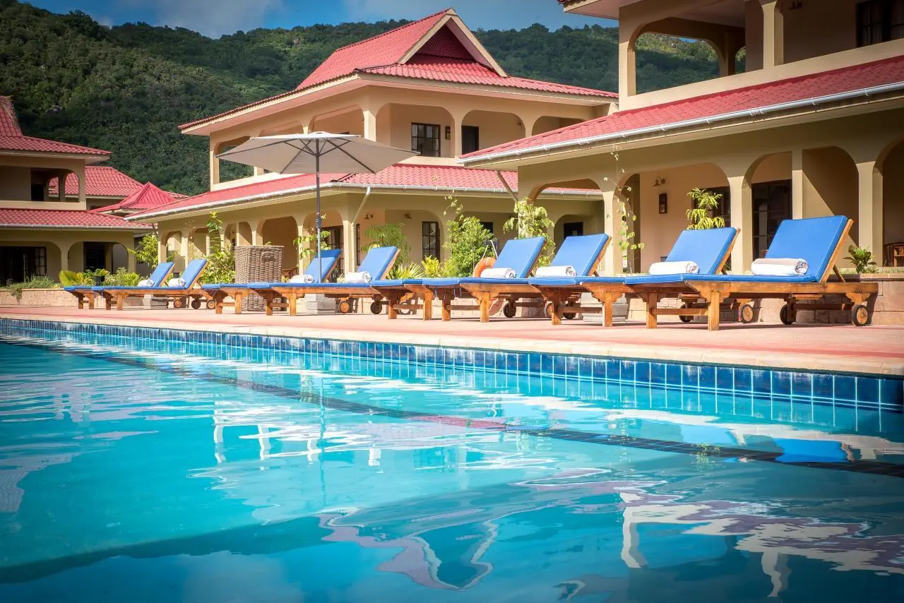 The Oasis 3*