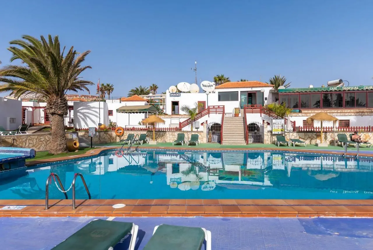 Castillo Club Lake Bungalows 2*