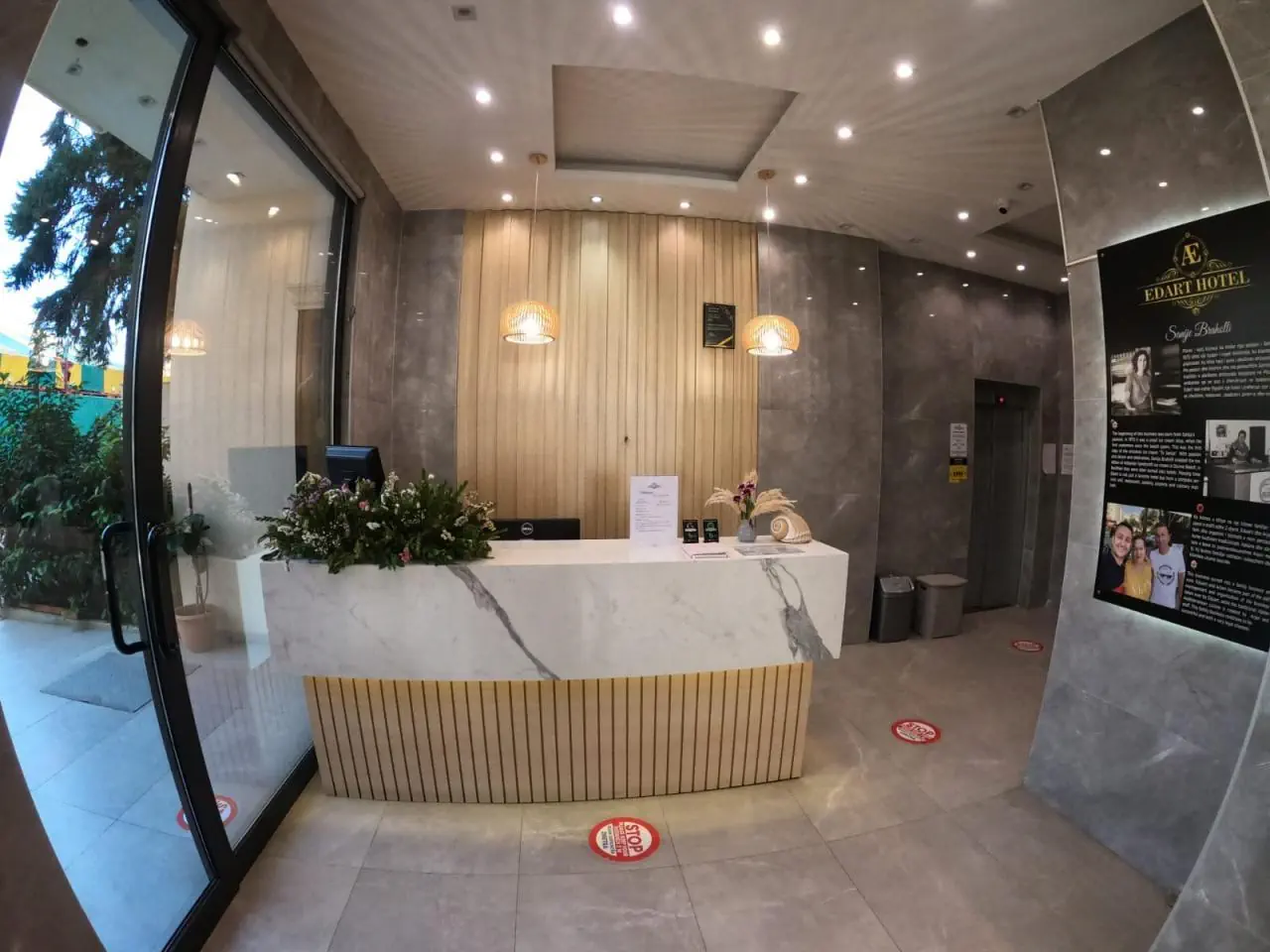 Hotel Edart 3*