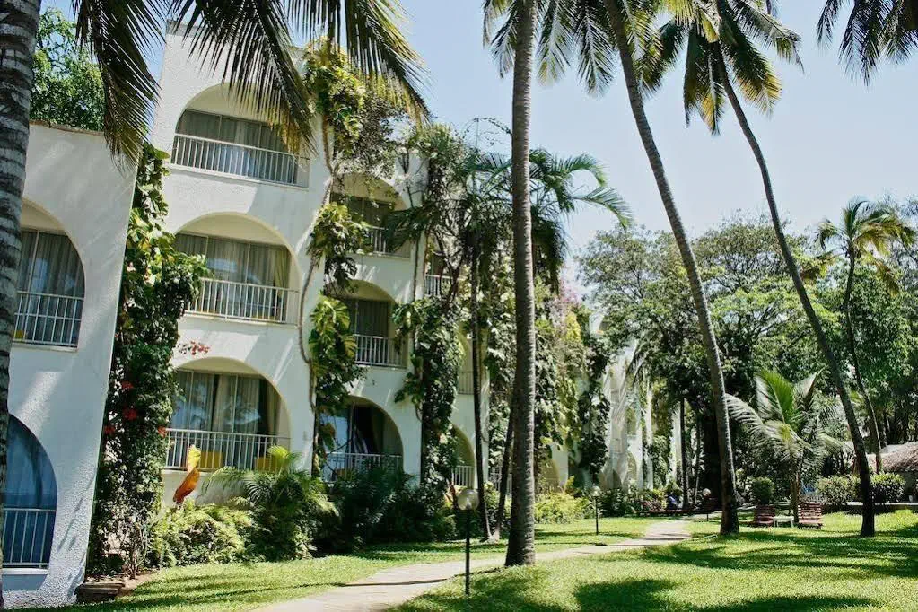 Plaza Beach 3*