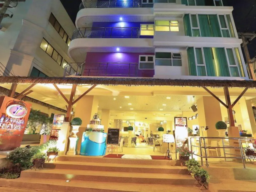 Pattaya Sea View 4*