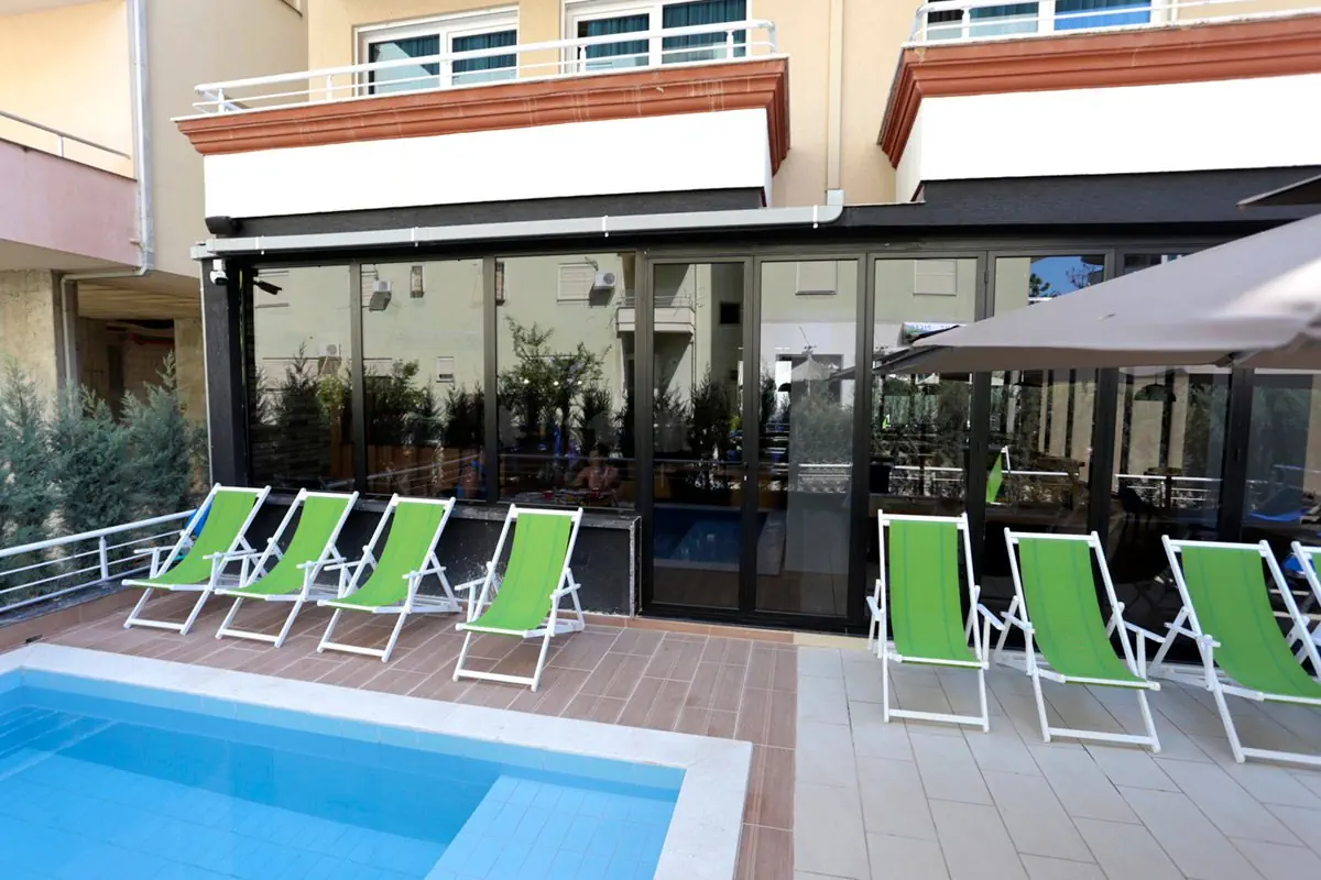 Alvin Comfort 4*