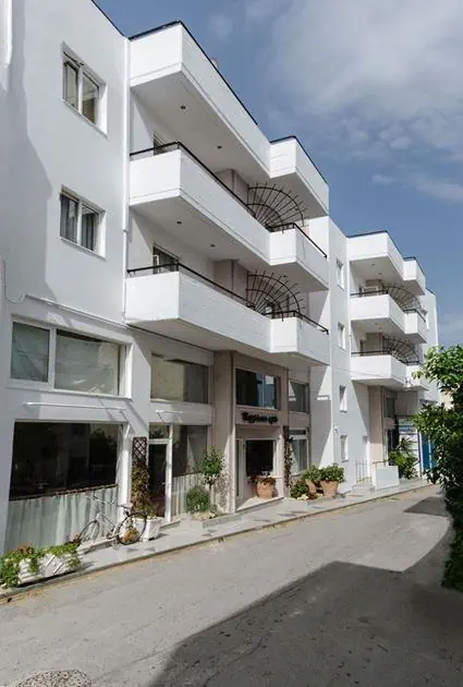 Happiness Apartments 3*