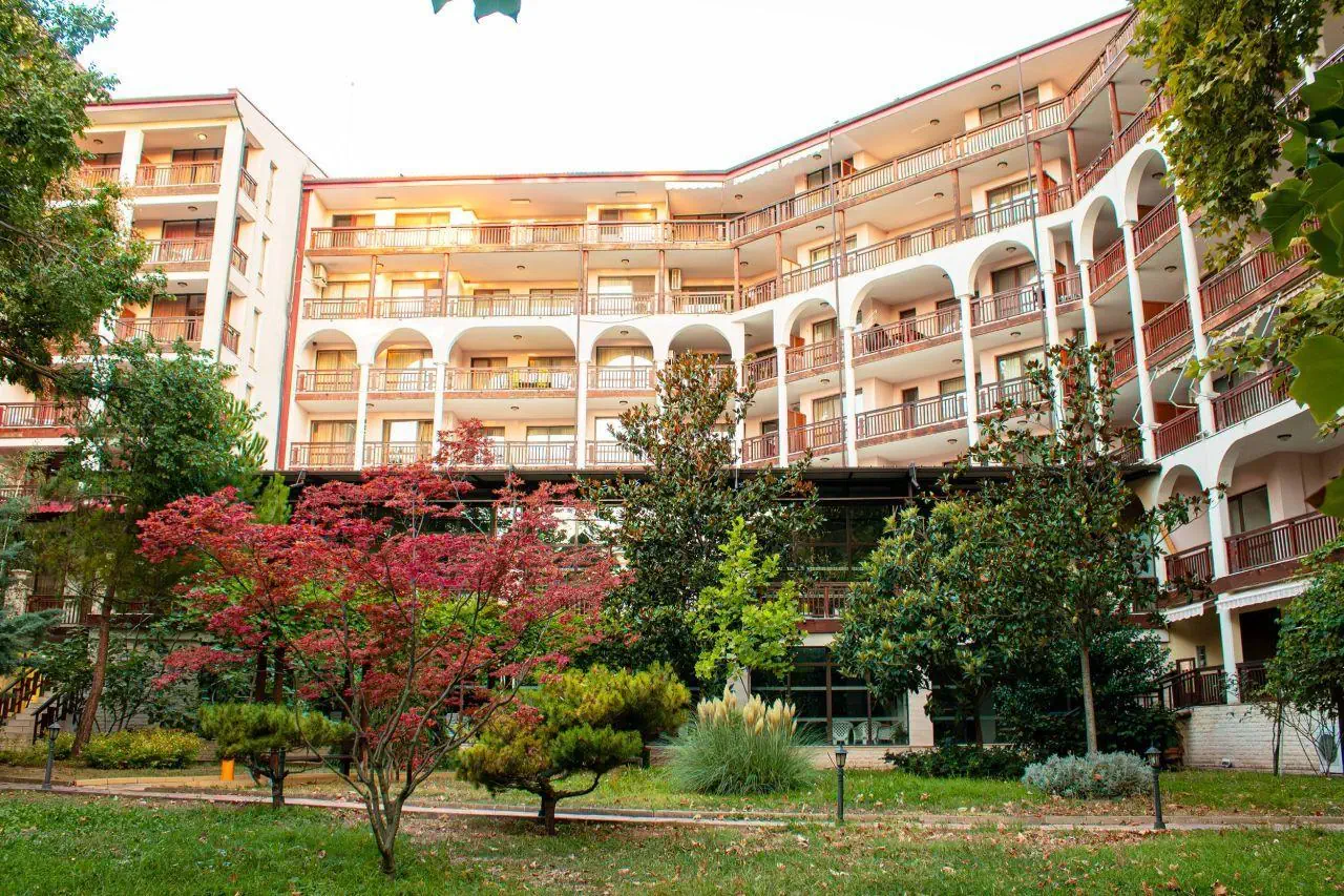 Estreya Palace 4*