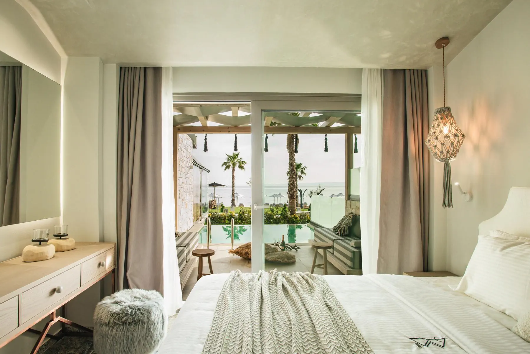 Blue Carpet Luxury Suites 3*, фото 11