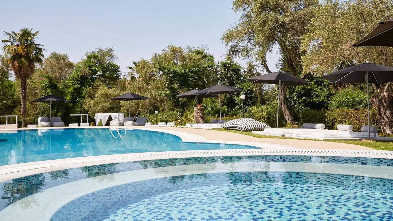 Mr & Mrs White Corfu 4*
