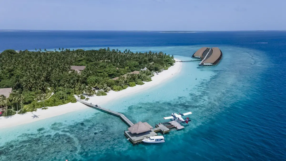 Reethi Beach 5*