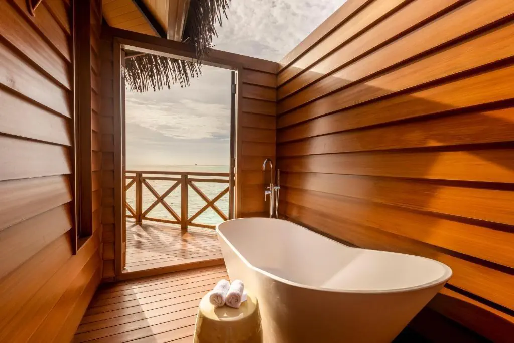 Mercure Maldives Kooddoo Resort 4*, фото 14
