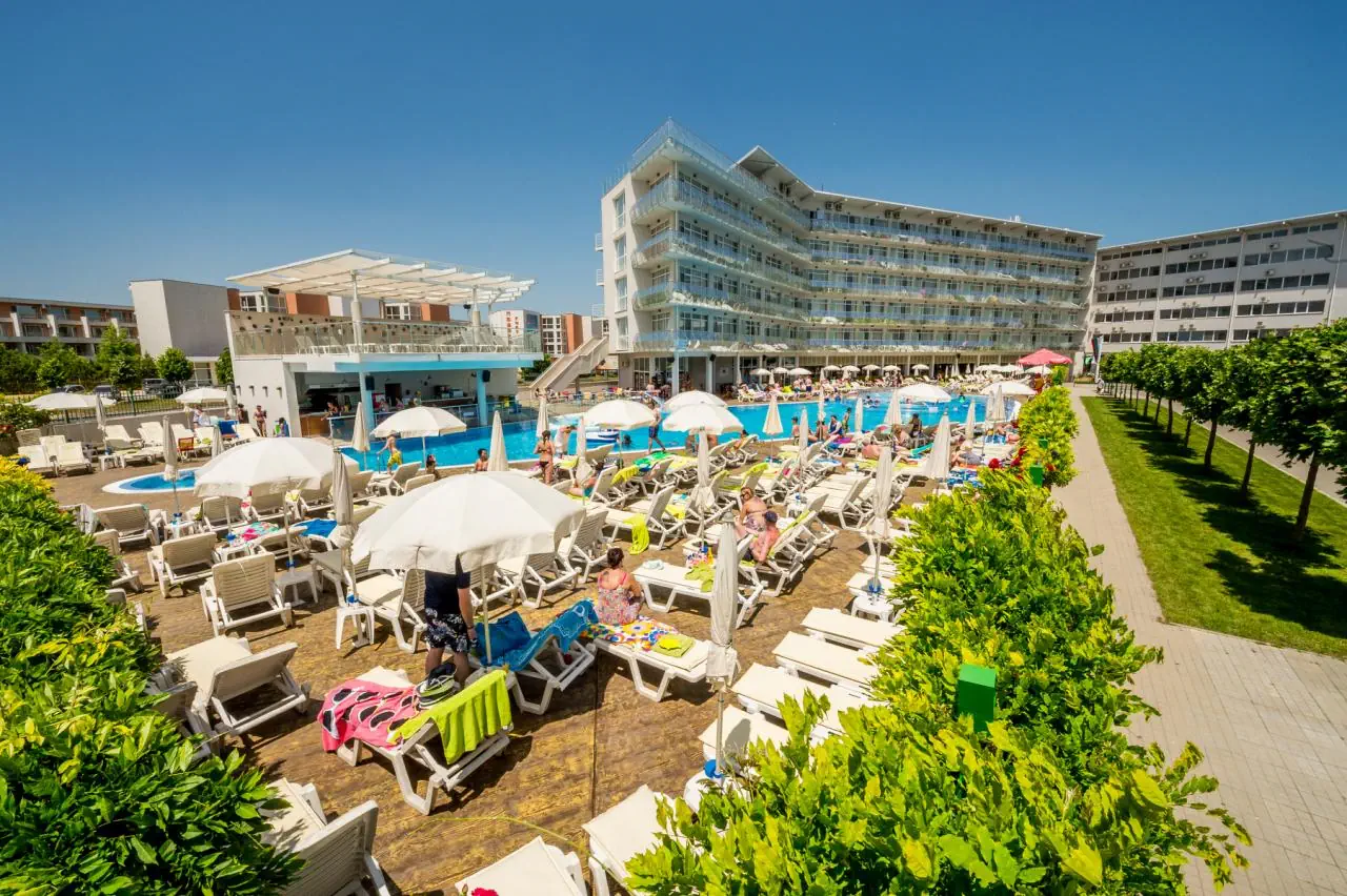 Aqua Nevis Club 2*